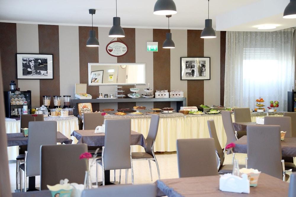 Hotel فيدينسا المظهر الخارجي الصورة