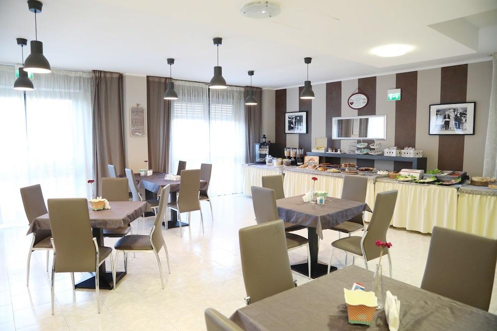 Hotel فيدينسا المظهر الخارجي الصورة